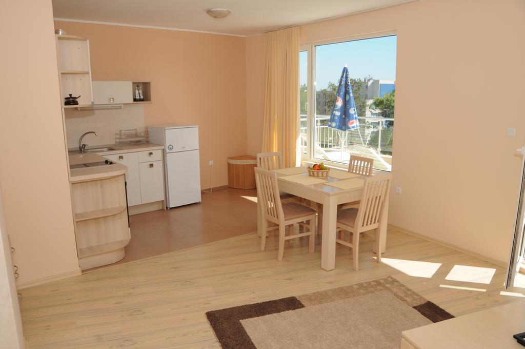 Yassen Holiday Village Slântsjev Brjag Eksteriør bilde